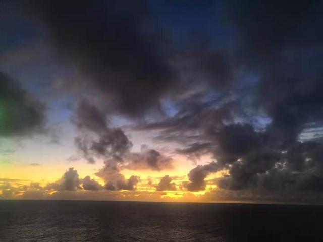 暴风|做暴风雨中的海燕，搏击长空