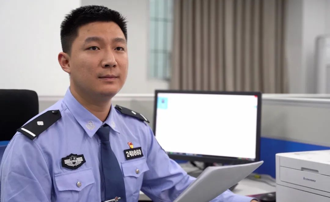 黄金华,男,28岁,中共党员,二级警司,现任清远市公安局清城分局刑侦