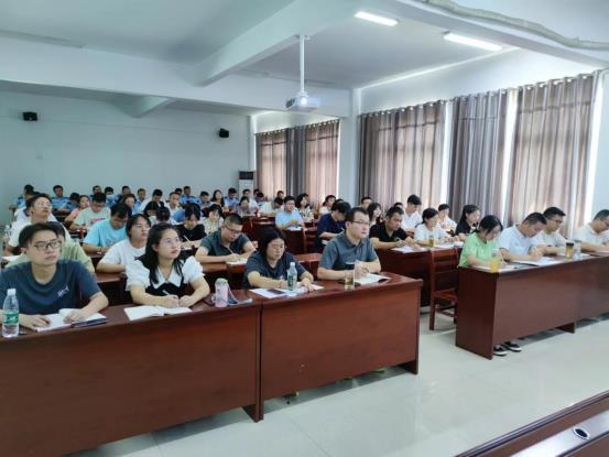 黄石阳新县开展优化营商环境专题讲座，激发市场主体活力